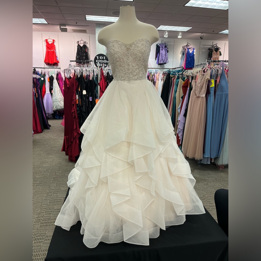 Ella Rosa by Kenneth Winston Strapless Ballgown